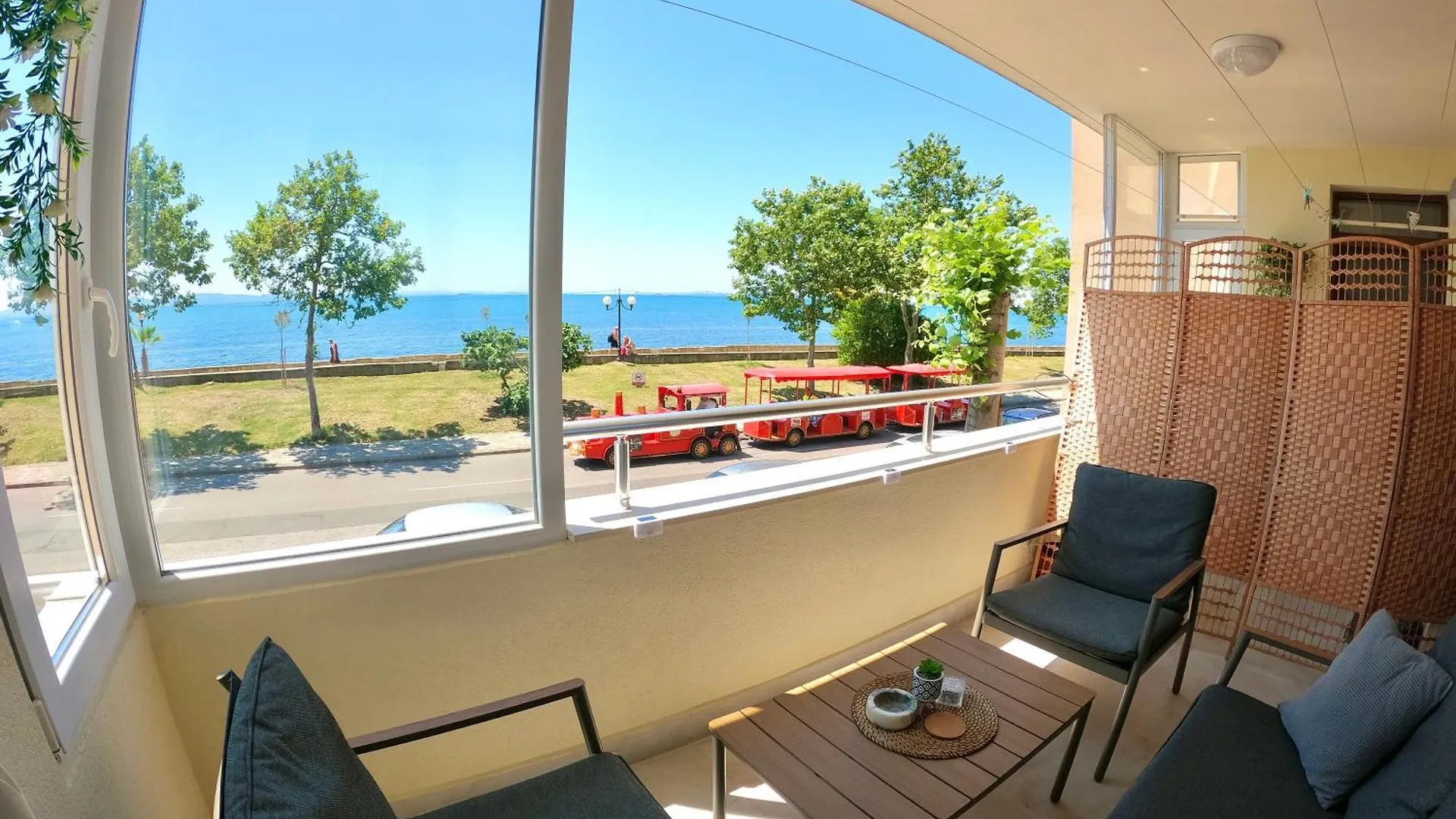 Sunset Yavorov Pomorie Apartment Bulgaria